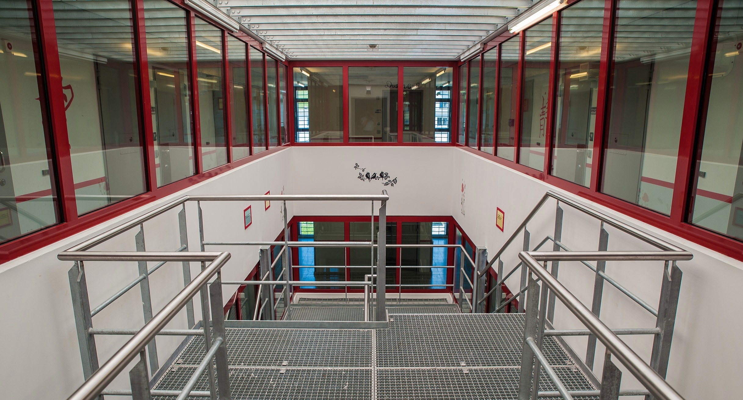 Treppenhaus innerhalb eines Hafthauses