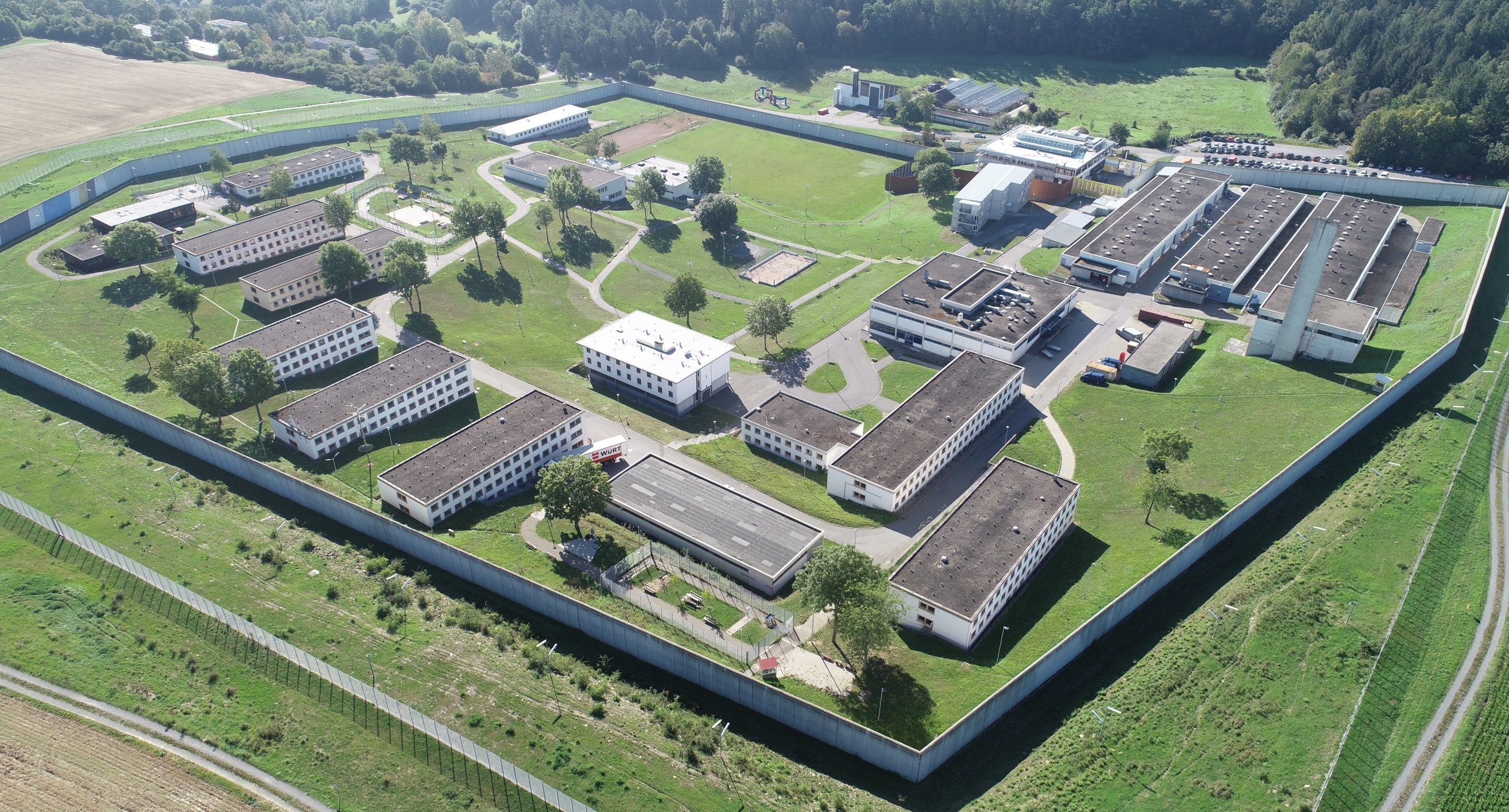 Luftbild der JVA Adelsheim
