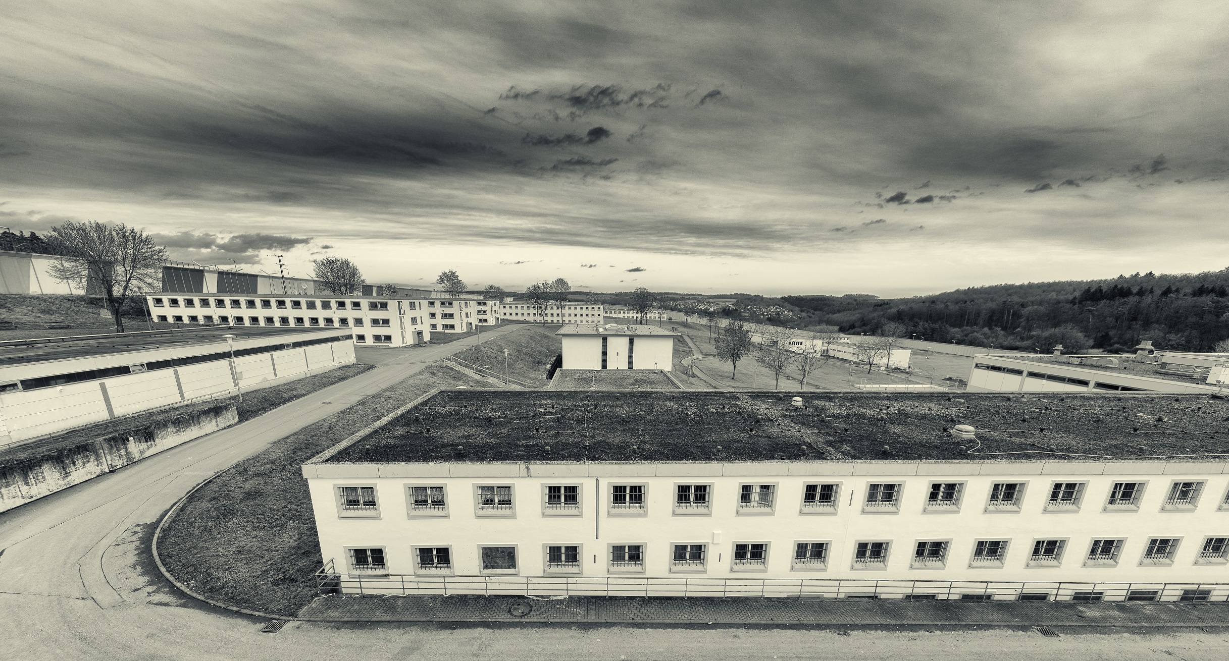 verschiedene Haftgebäude der JVA Adelsheim